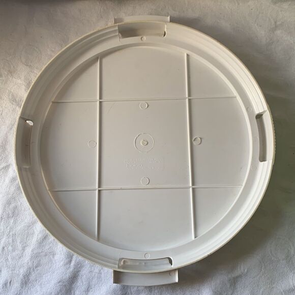 VINTAGE Look Lift Cake Cover Avocado Green/Gold MCM - Picture 4 of 5